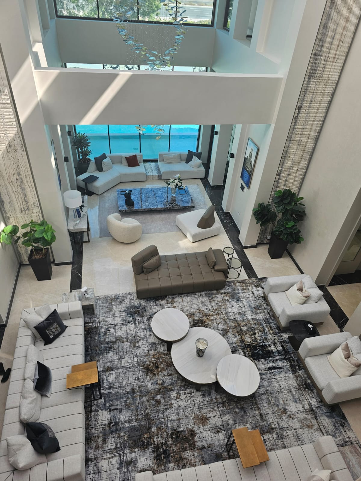 J11, Emirates Hills image 9